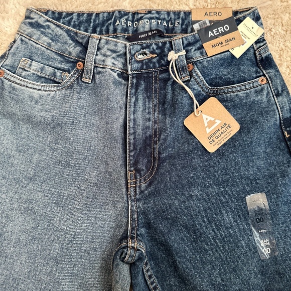 Aeropostale BNWT Mom Jean Two-toned Denim Womens Size 00 - Picture 2 of 11